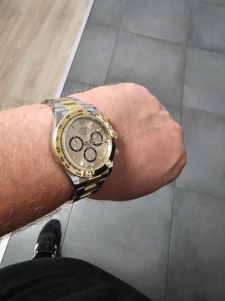 Rolex Daytona in gold wrist shot