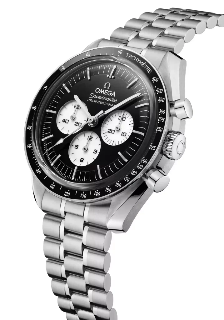 Omega speedmaster reverse panda site view with dial and bracelet